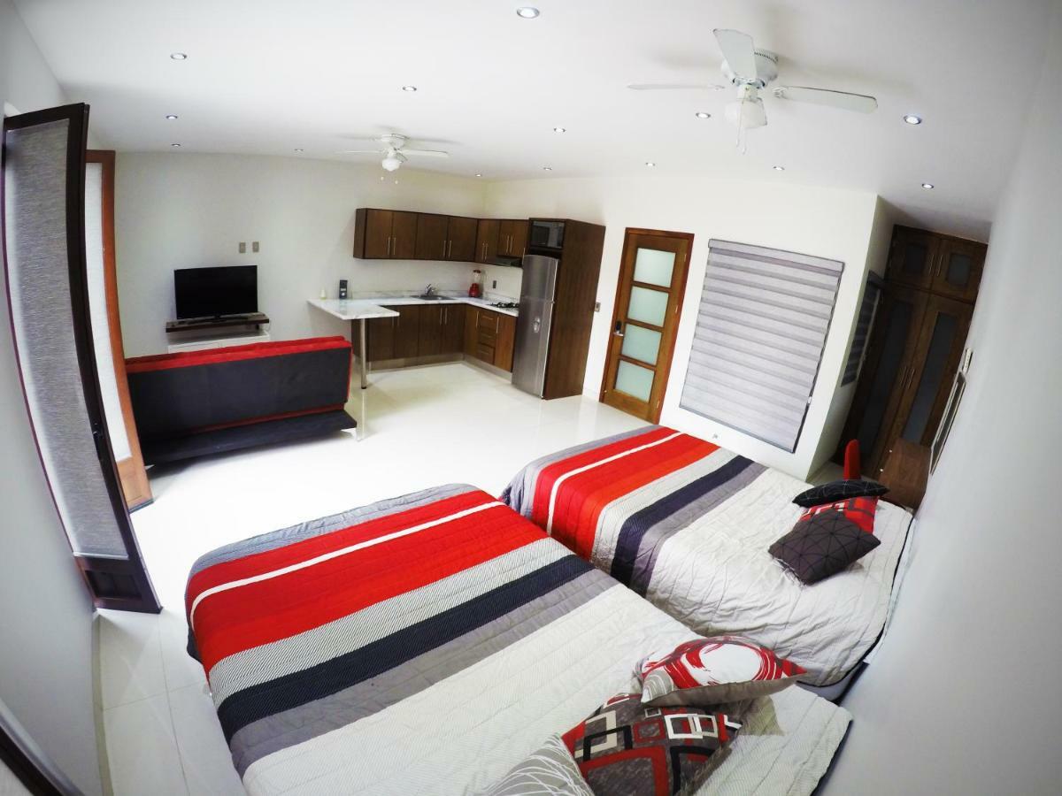 En El Centro 3 Hermoso Loft Familiar Ac Wifi 300 Mbps Aguascalientes Kültér fotó